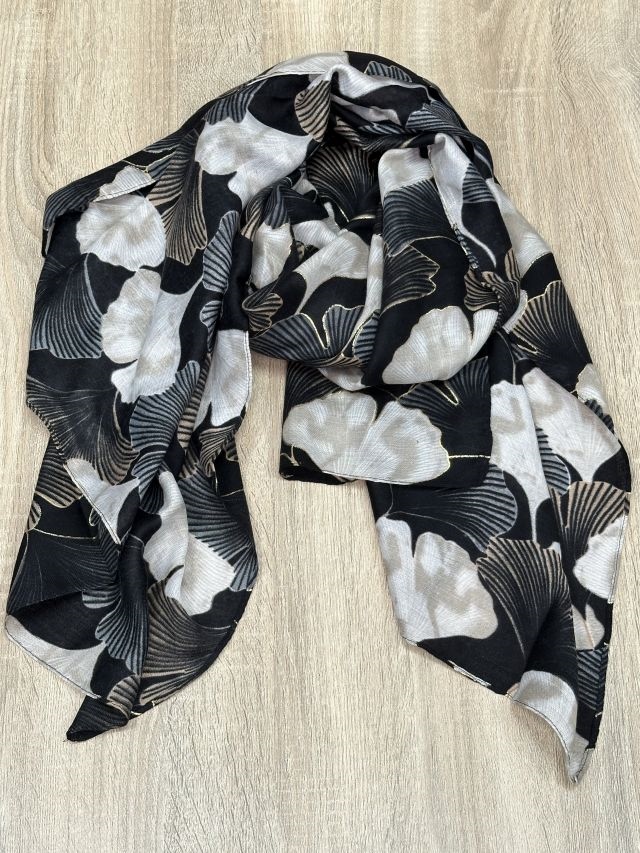 schwarz