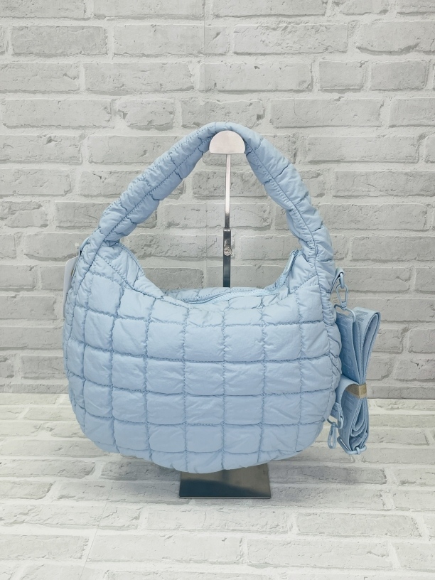hellblau