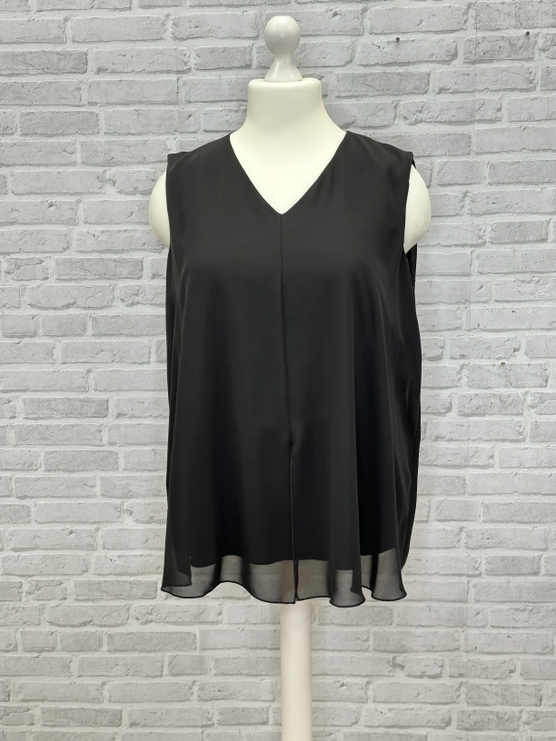 09Black