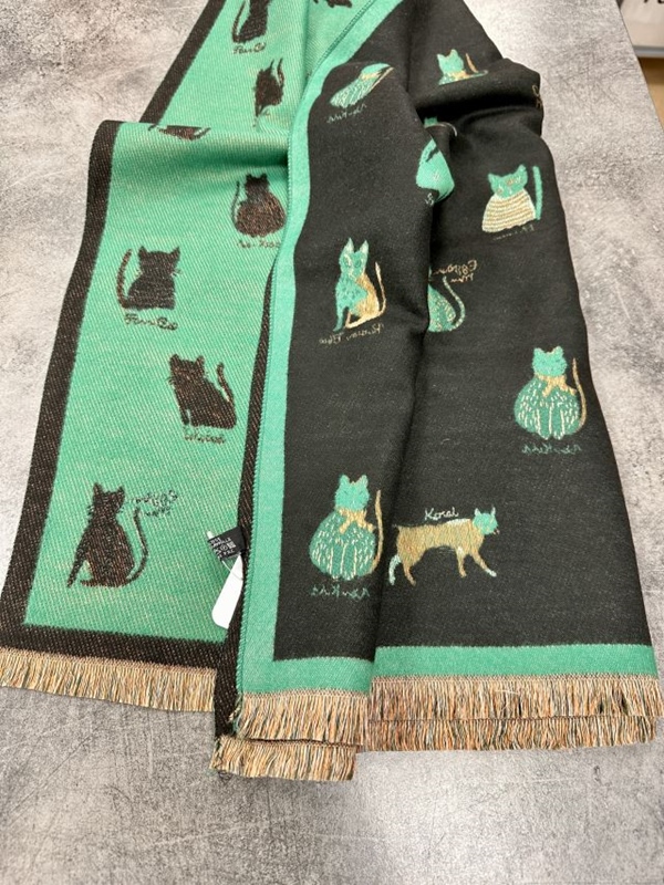 Weicher Winter-Schal mit Katzen