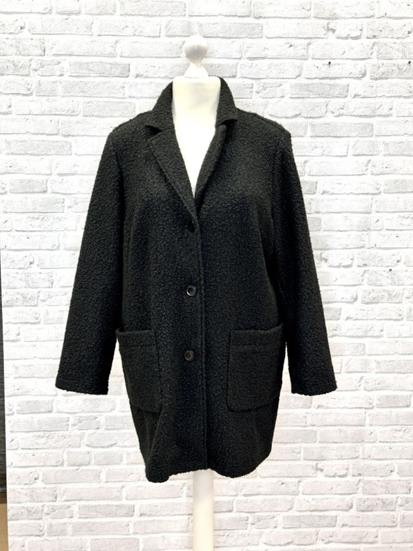 Boucle-Kurzmantel mit Revers