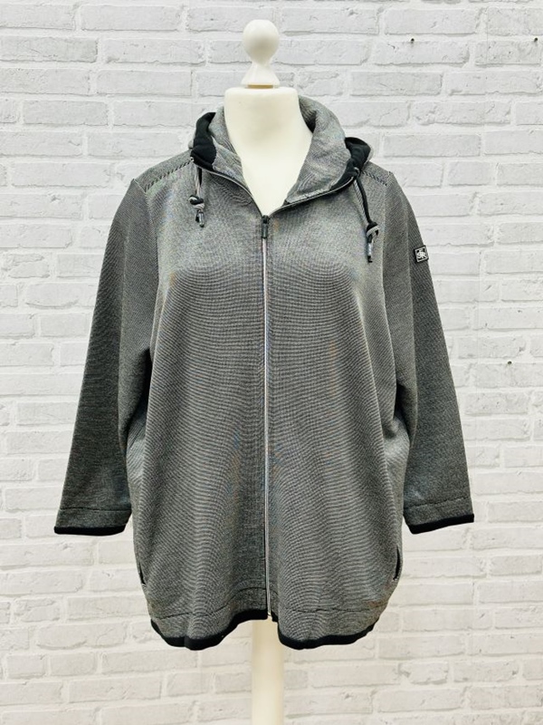 Sweatshirtjacke mit Kapuze